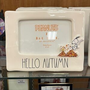 Peanuts Cream 'Hello Autumn' Snoopy Frame